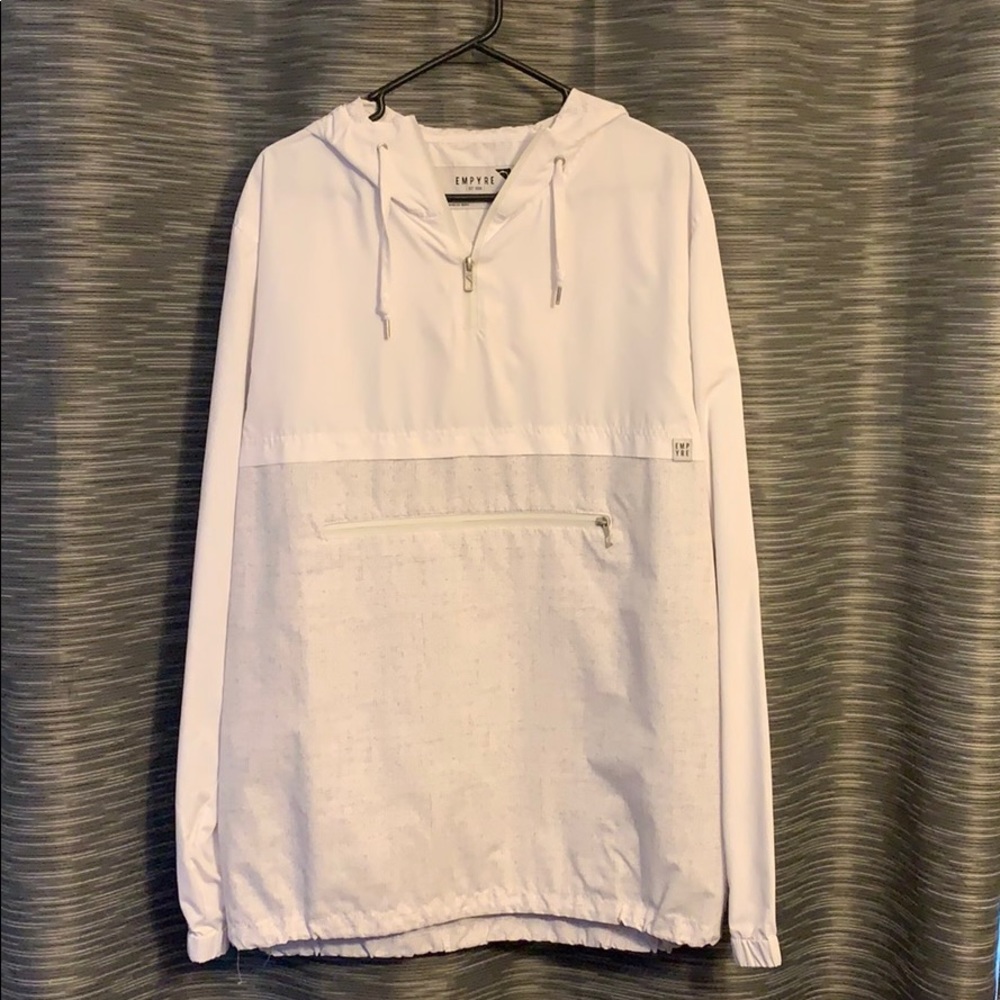 Empyre wind breaker